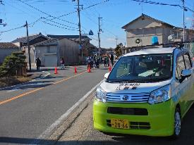 交通規制解除の広報車