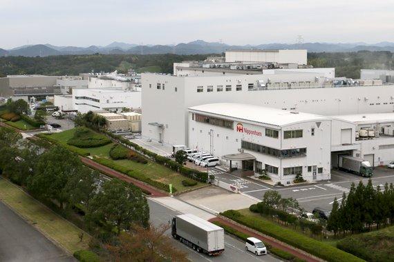 日本ハム食品株式会社関西プラントを上空から斜めに撮影した写真