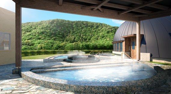 森の眺めを楽しめる森の湯の露天風呂の写真