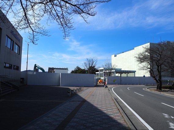 伝産側から旧庁舎解体工事の様子を撮影した写真