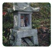 八ヶ池の祠