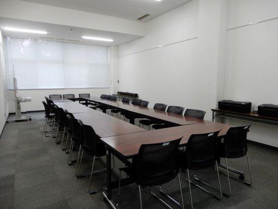 コミュニティセンターおの内の会議室(IT室)の内装写真
