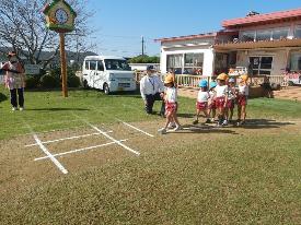 粟生こども園交通安全教室