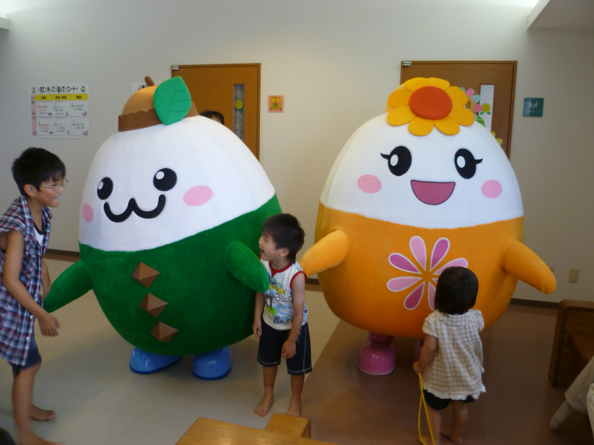 チャイちゃんコムくん