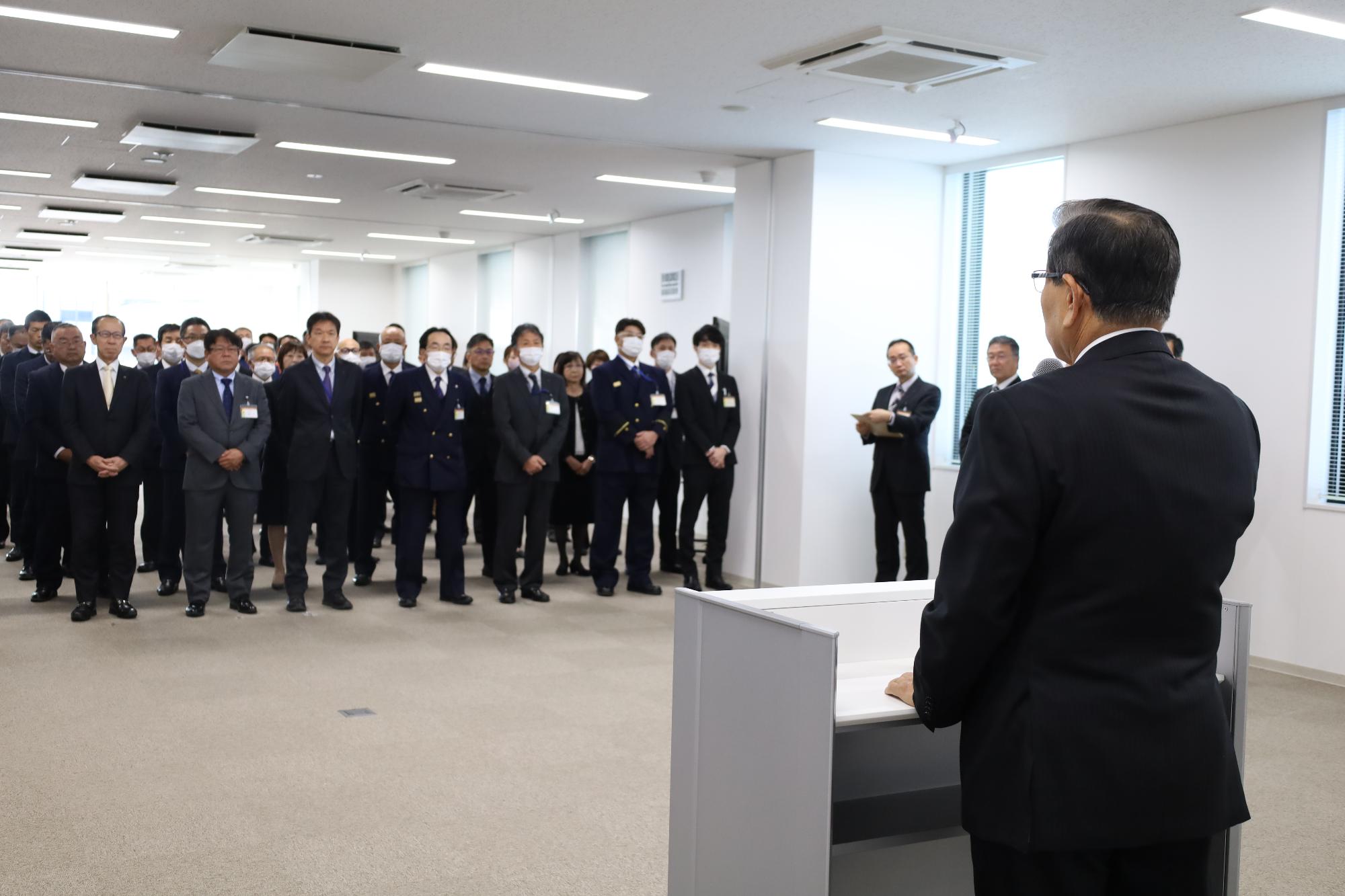 令和6年仕事始め式の様子の写真