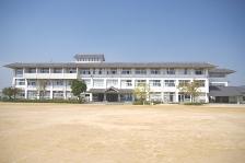 小野小学校の外観の写真
