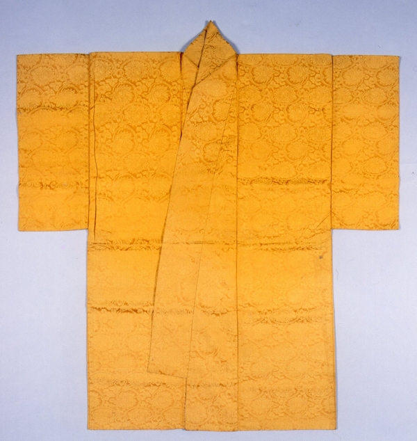 2月17日～3月15日まで展示する「一柳直末が豊臣秀吉より拝領したと伝わる衣装」