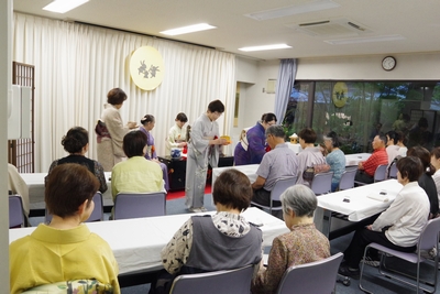 昨年の茶会の様子