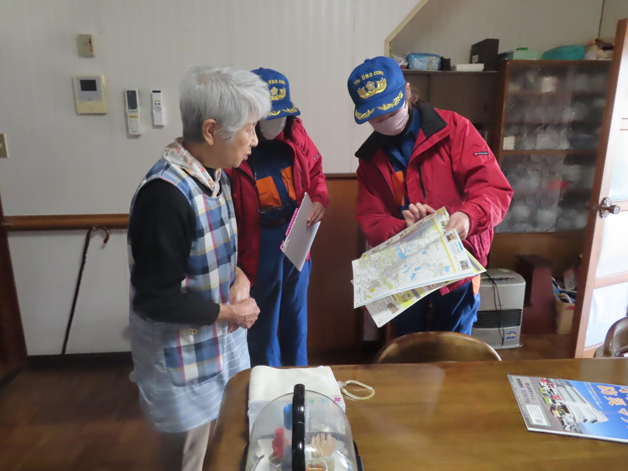 小野市女性消防団 住宅防火訪問 住宅用火災警報器